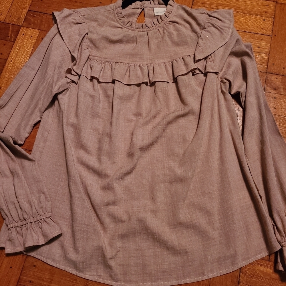 Long sleeve blouse top nwt - Picture 2 of 4